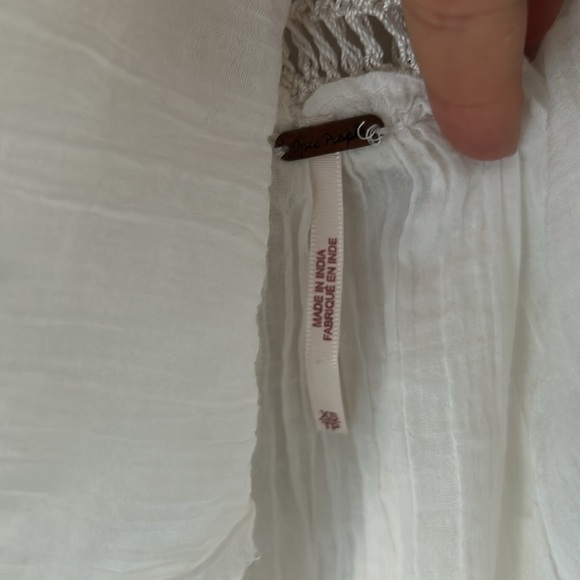 Free People White Mesh Net Open Top Long Sleeve Peasant Top size XS - Picture 9 of 9